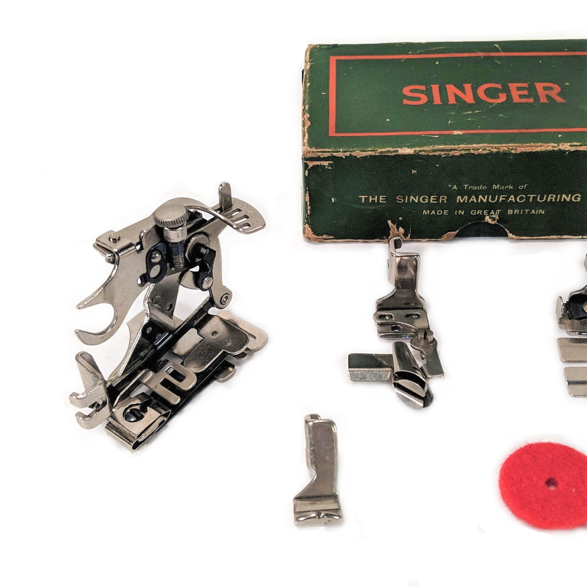Singer Sewing Machine Low Shank Presser Feet Attachment Set in Box
