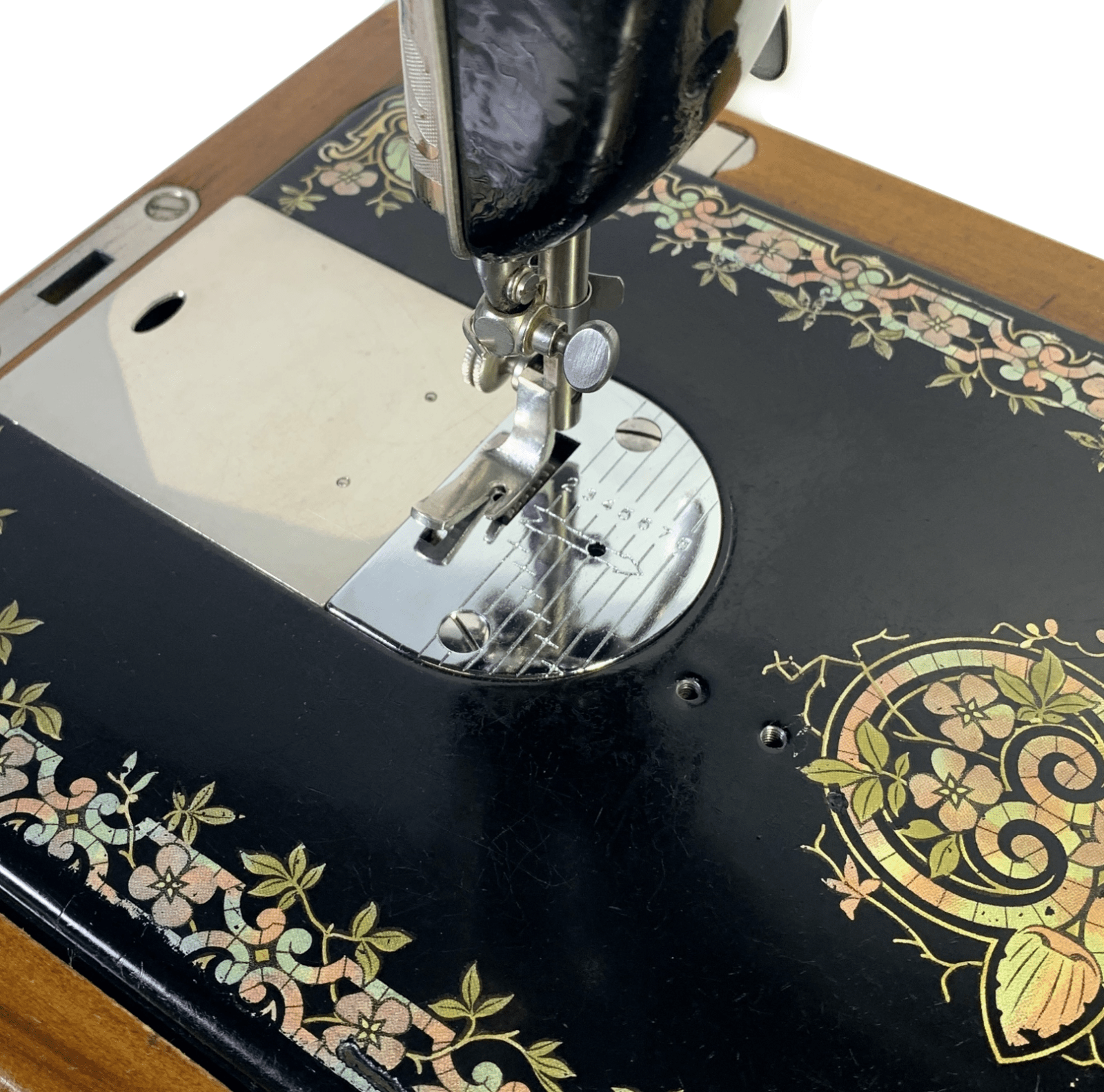 New Singer Class 15 201 Sewing Machine Graduated Needle Throat Plate 125319 - The Old Singer Shop