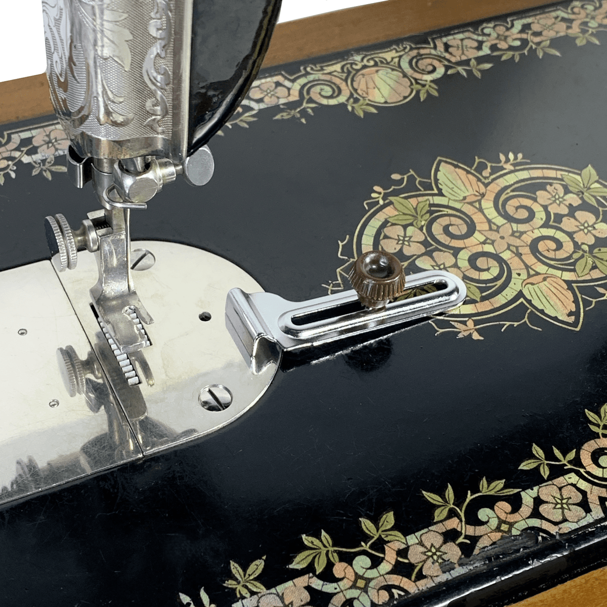 Sewing Machine Cloth Seam Guide w Thumb Screw - The Old Singer Shop