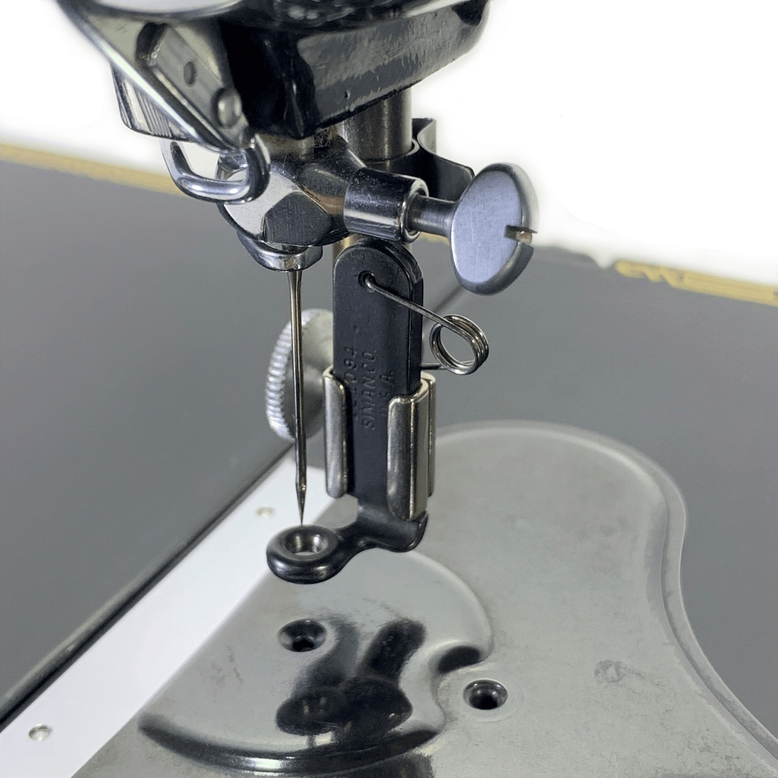 Singer Sewing Machine Low Shank Sprung Darning Embroidery Foot Simanco 121094 Featherweight - The Old Singer Shop