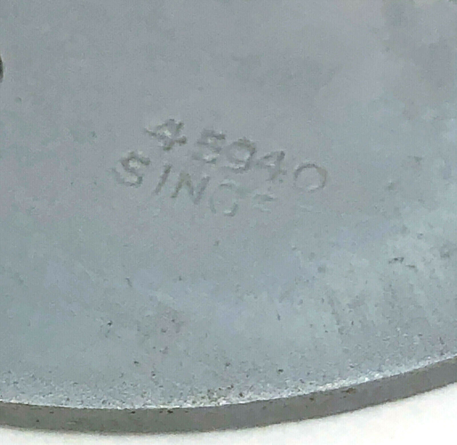 Singer 221 Featherweight Sewing Machine Satin Graduated Throat Needle Plate Simanco 45940 White 221K - The Old Singer Shop