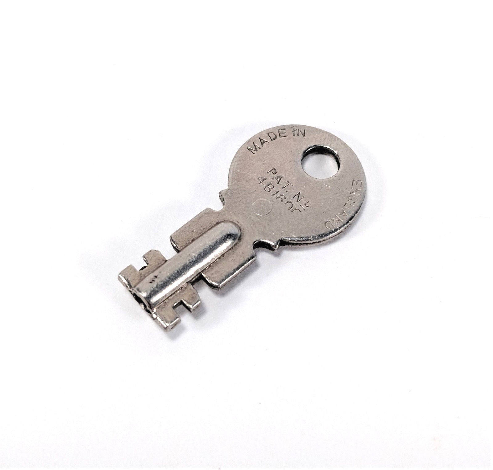 Singer 222K 221K Featherweight Carry Case Key Original - The Old Singer Shop