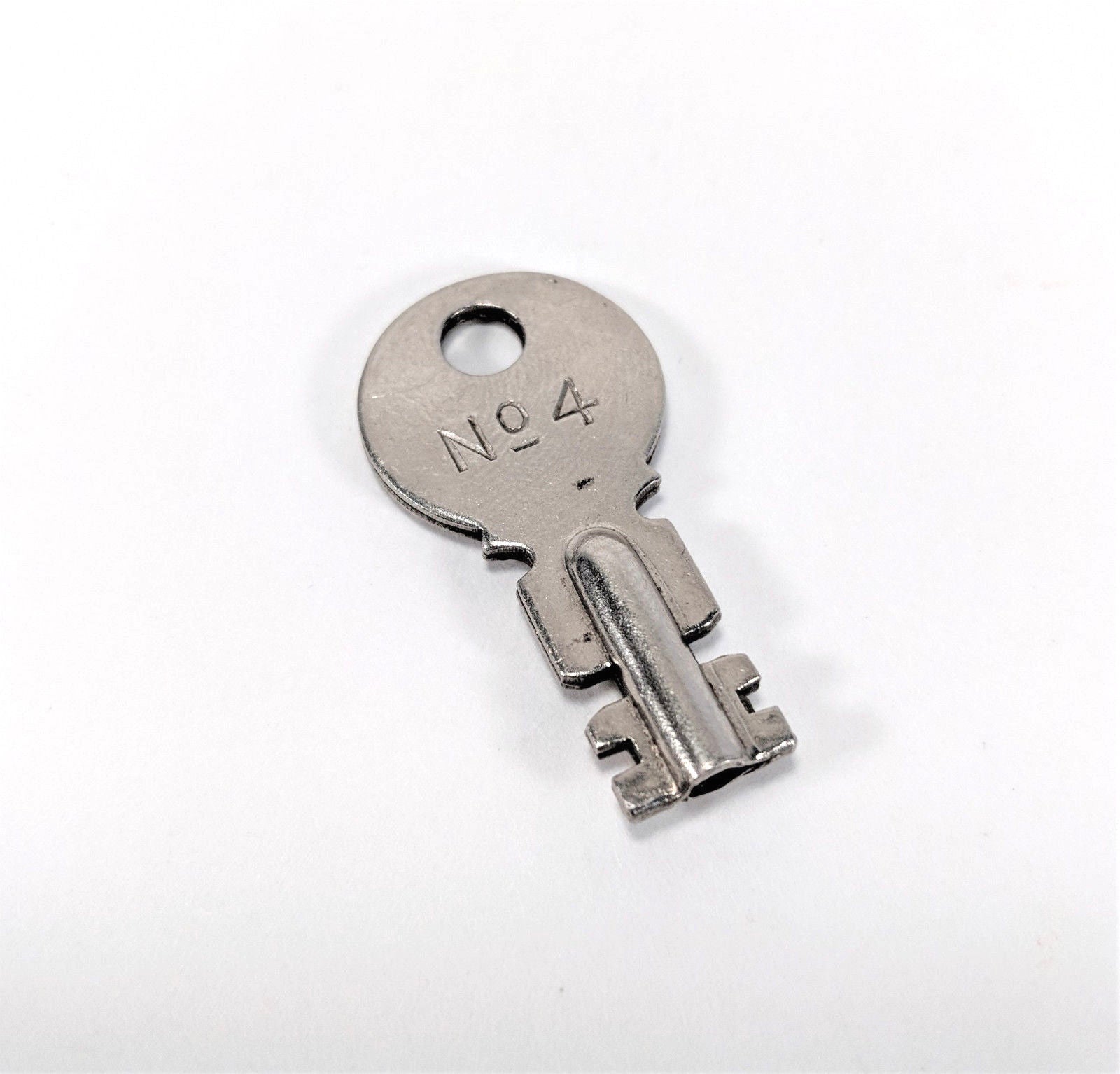 Singer 222K 221K Featherweight Carry Case Key Original - The Old Singer Shop