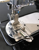 Singer Sewing Machine Low Shank Bias Binder Binding Foot Attachment Simanco 121464 - The Old Singer Shop
