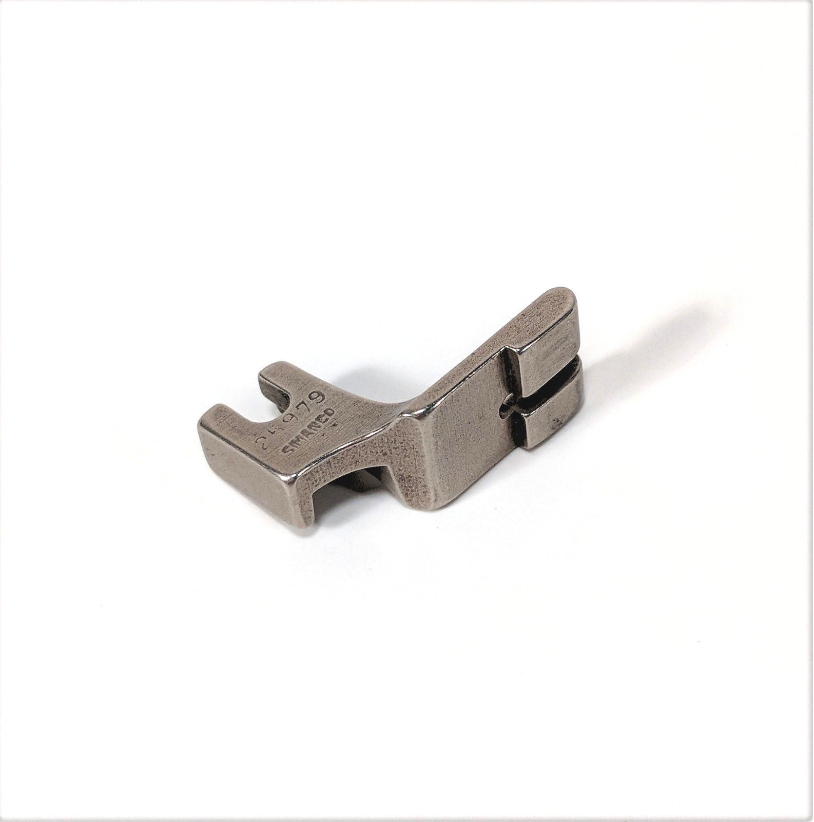 Singer Sewing Machine Low Shank Split Double Toe Gathering Shirring Foot Simanco 25979 - The Old Singer Shop