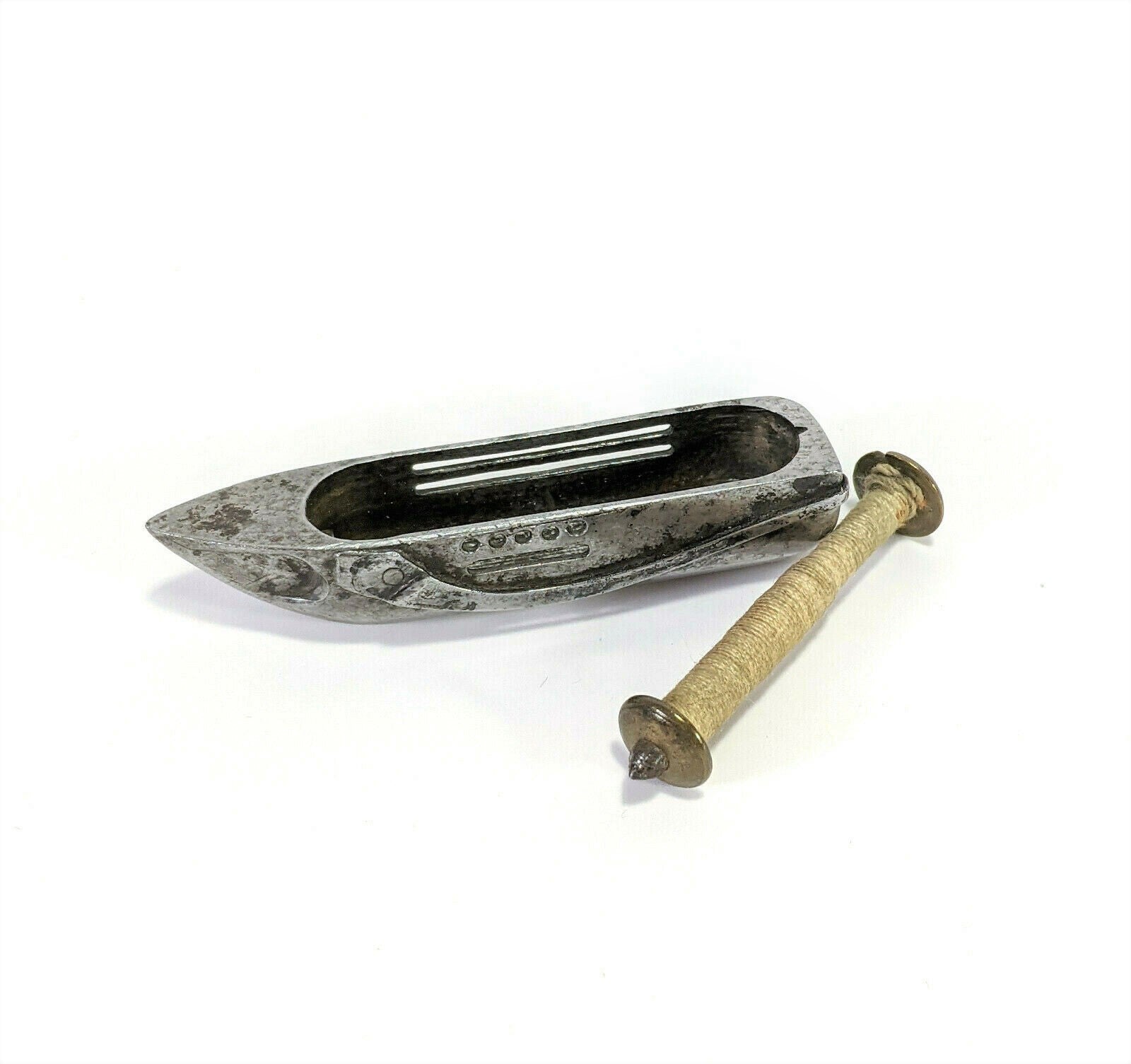 Early Singer 12 12K New Family Sewing Machine Boat Shuttle w Bobbin Original - The Old Singer Shop