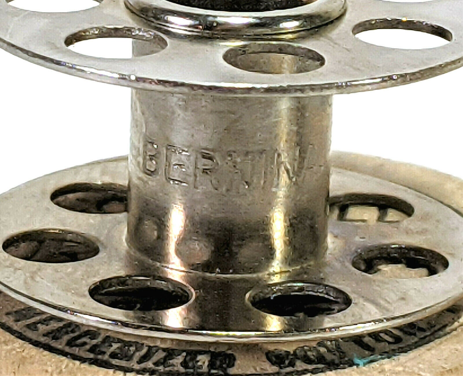 Genuine Bernina Sewing Machine Bobbins Record Activa Aurora Virtuosa Lot of 4 - The Old Singer Shop