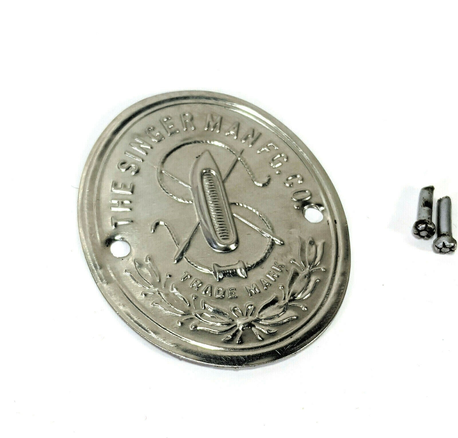 Rare 1932 Singer 15 - 91 Sewing Machine Silver Badge Emblem Medallion Plate - The Old Singer Shop