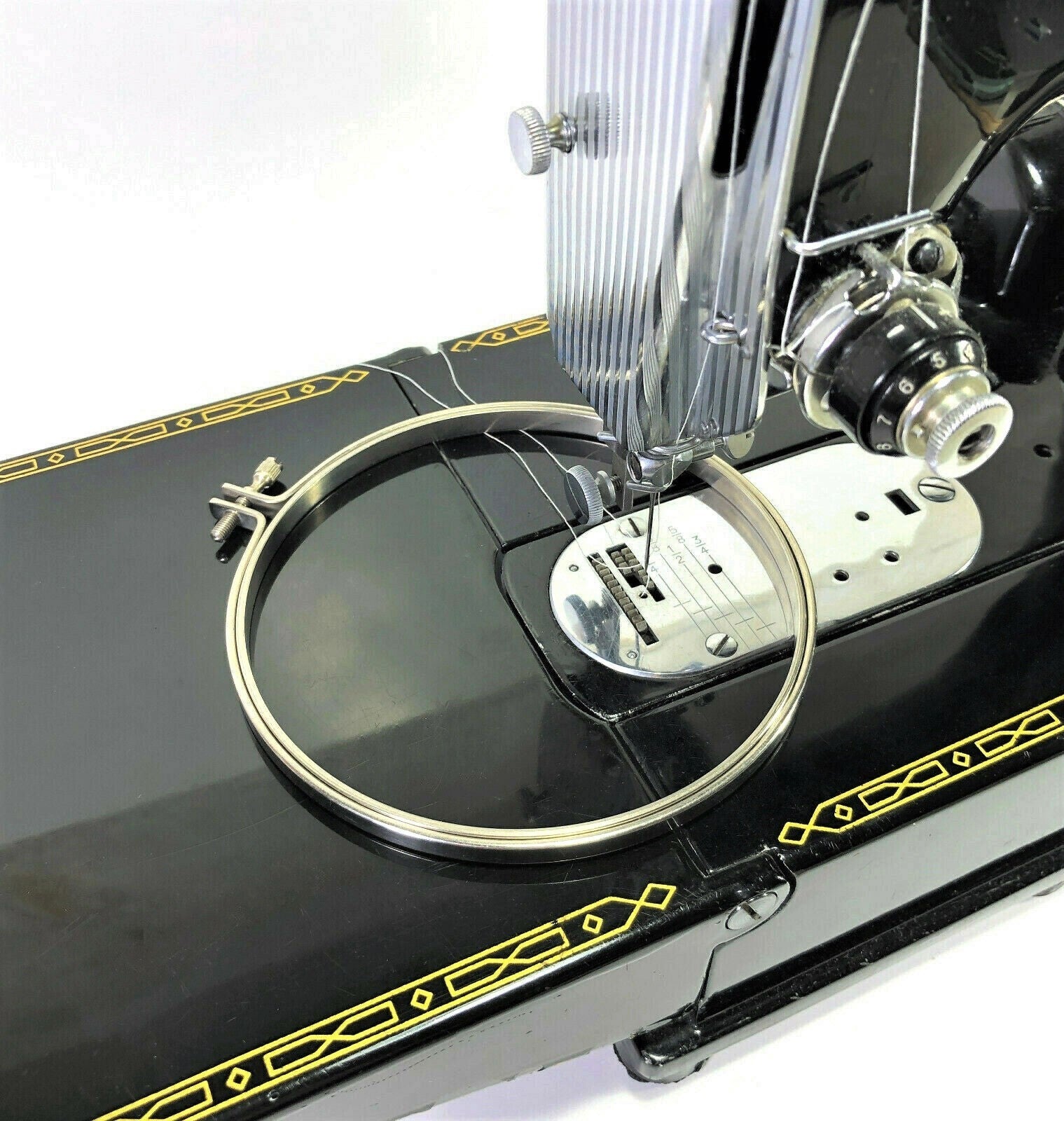 Rare Singer Sewing Machine 4.5" Embroidery Free Motion Hoop Simanco 85887 - The Old Singer Shop