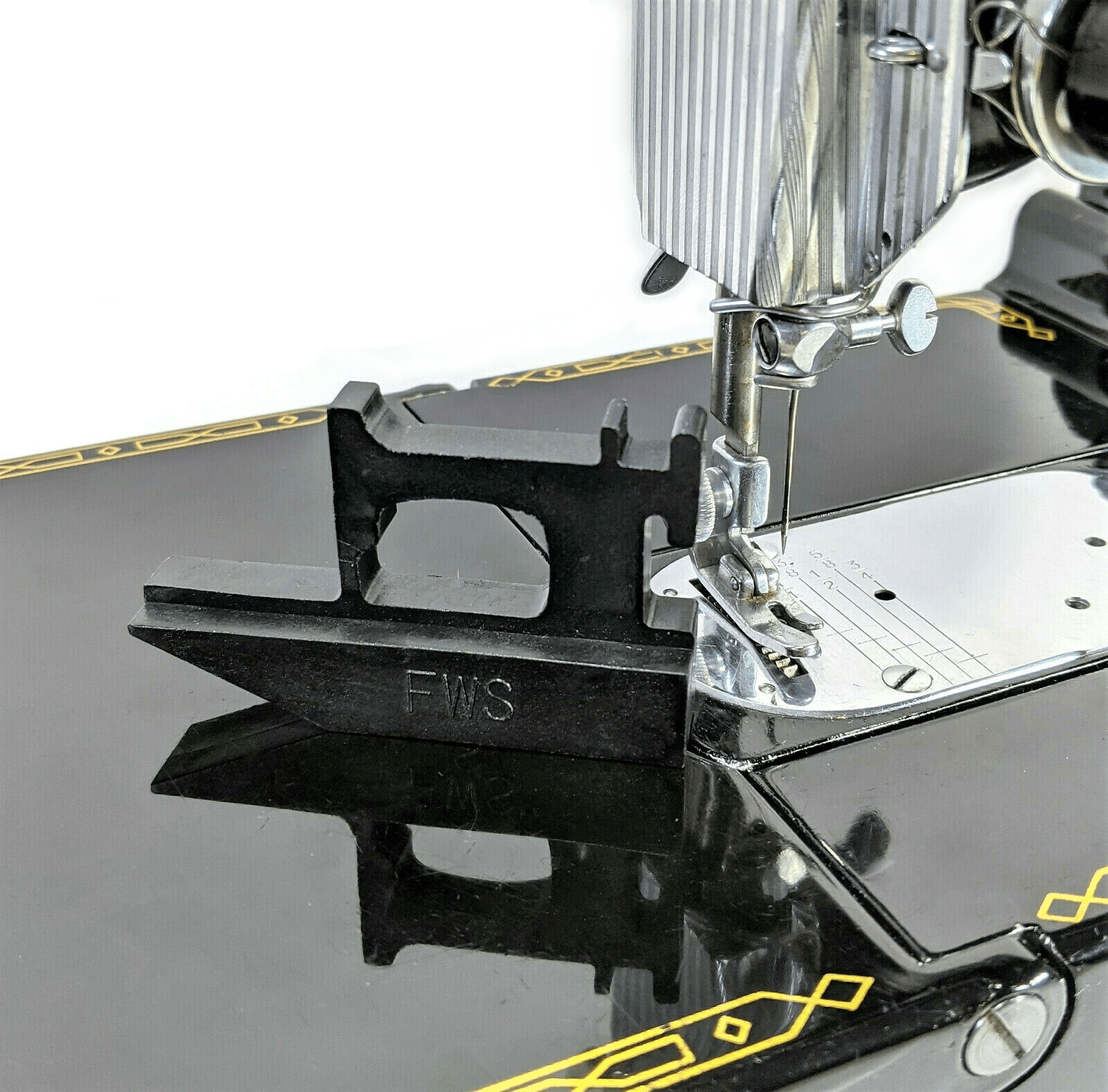 Presser Foot Timing Alignment Gauge Tool for Singer Featherweight 221 222K 15 66 99 128 201 - The Old Singer Shop