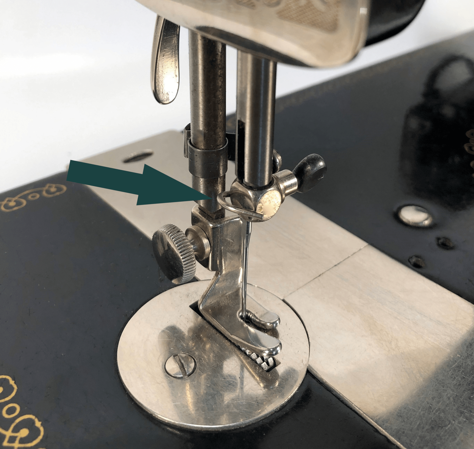 Singer 27 28 127 128 Sewing Machine Needle Bar Thread Guide Simanco Part 8338 - The Old Singer Shop