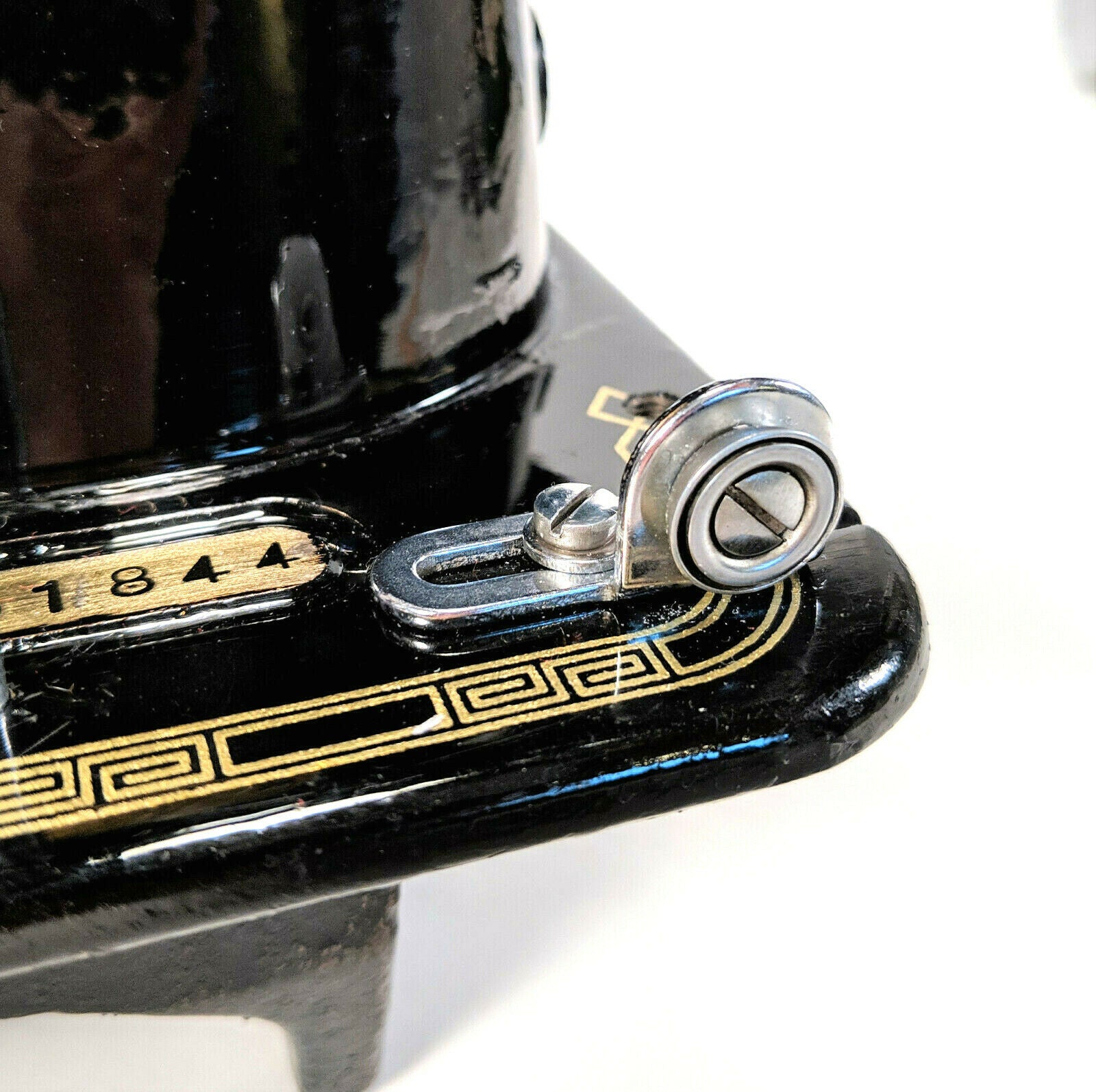 Singer 15 201 Sewing Machine Bobbin Winder Thread Tension Guide Bracket Simanco 125395 - The Old Singer Shop