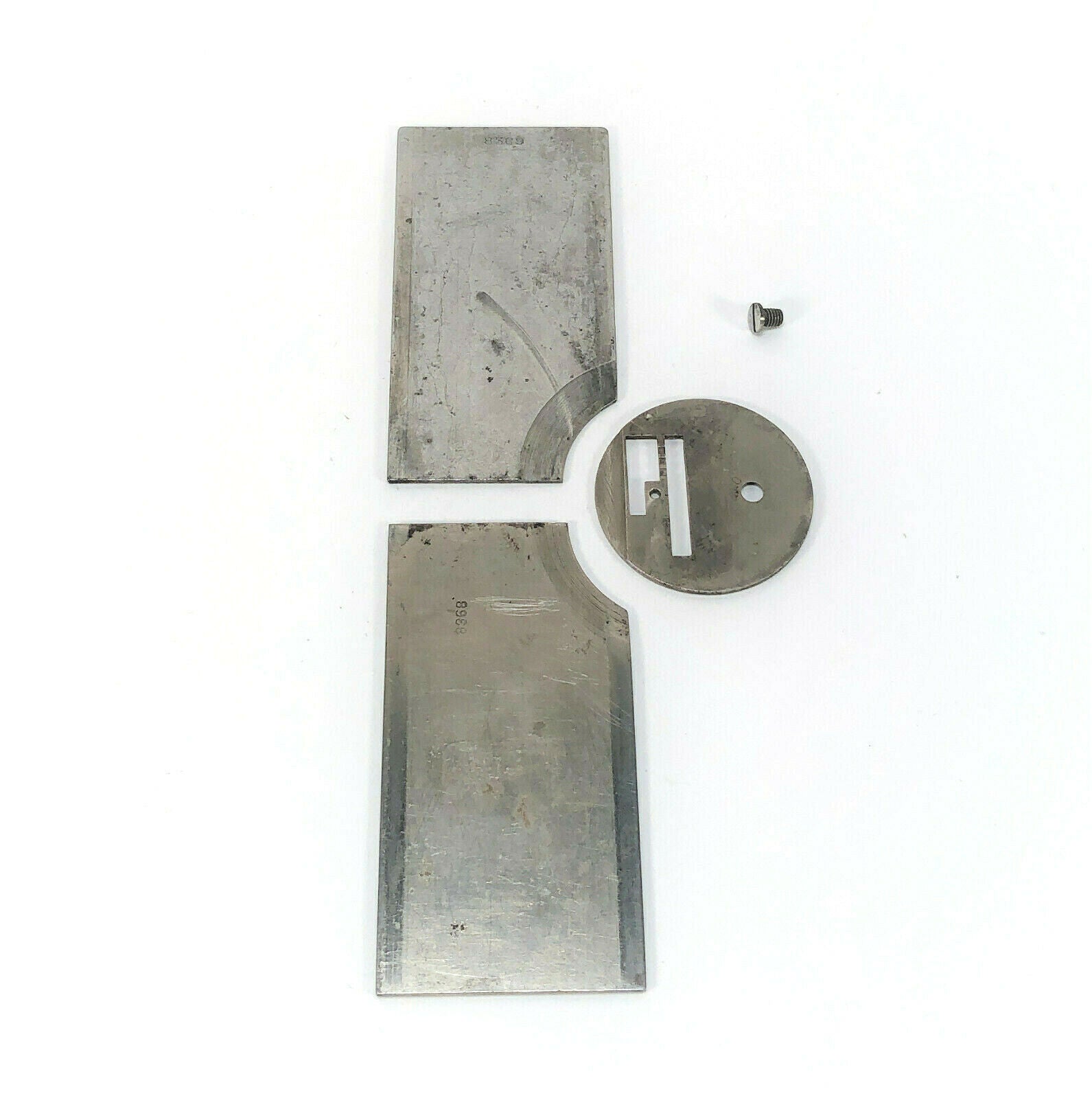 Early Singer 28 128 Front Rear Slide Throat Plate Set Simanco Part 8369 8368 8323 - The Old Singer Shop