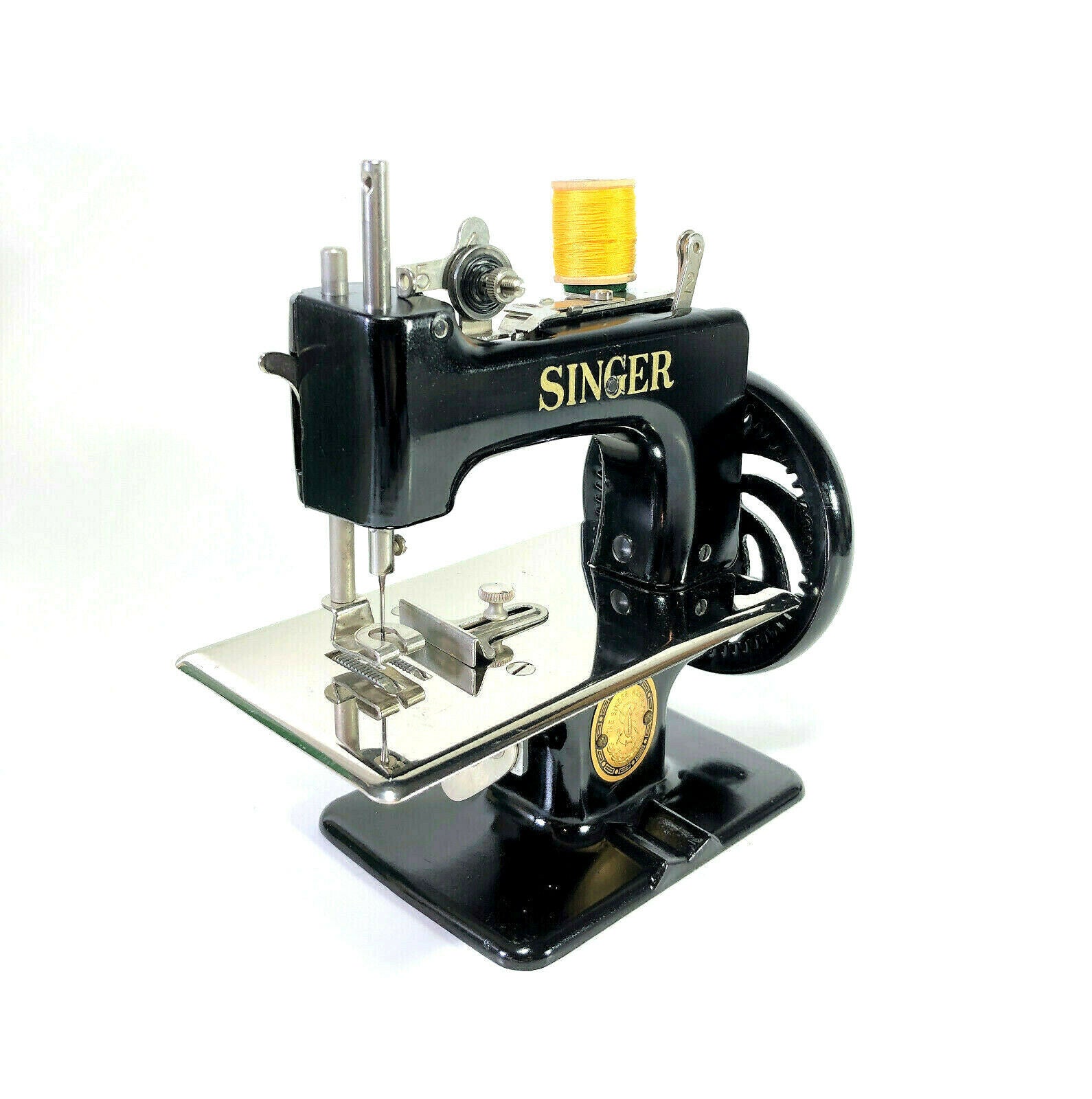 Vintage Singer Model 20 Sewhandy Child's Toy Hand Crank Sewing Machine - The Old Singer Shop