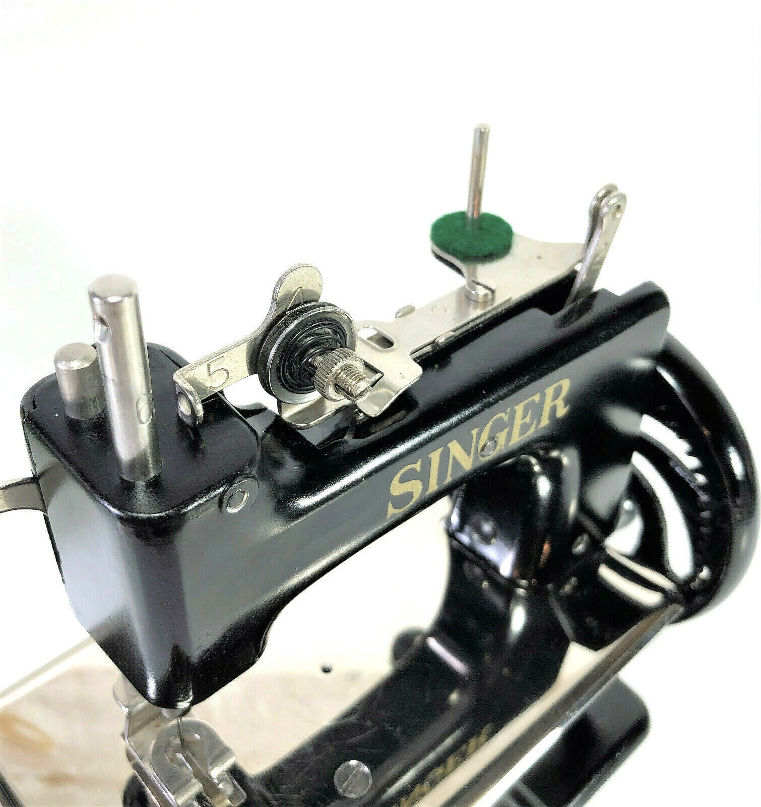 Vintage Singer Model 20 Sewhandy Child's Toy Hand Crank Sewing Machine - The Old Singer Shop
