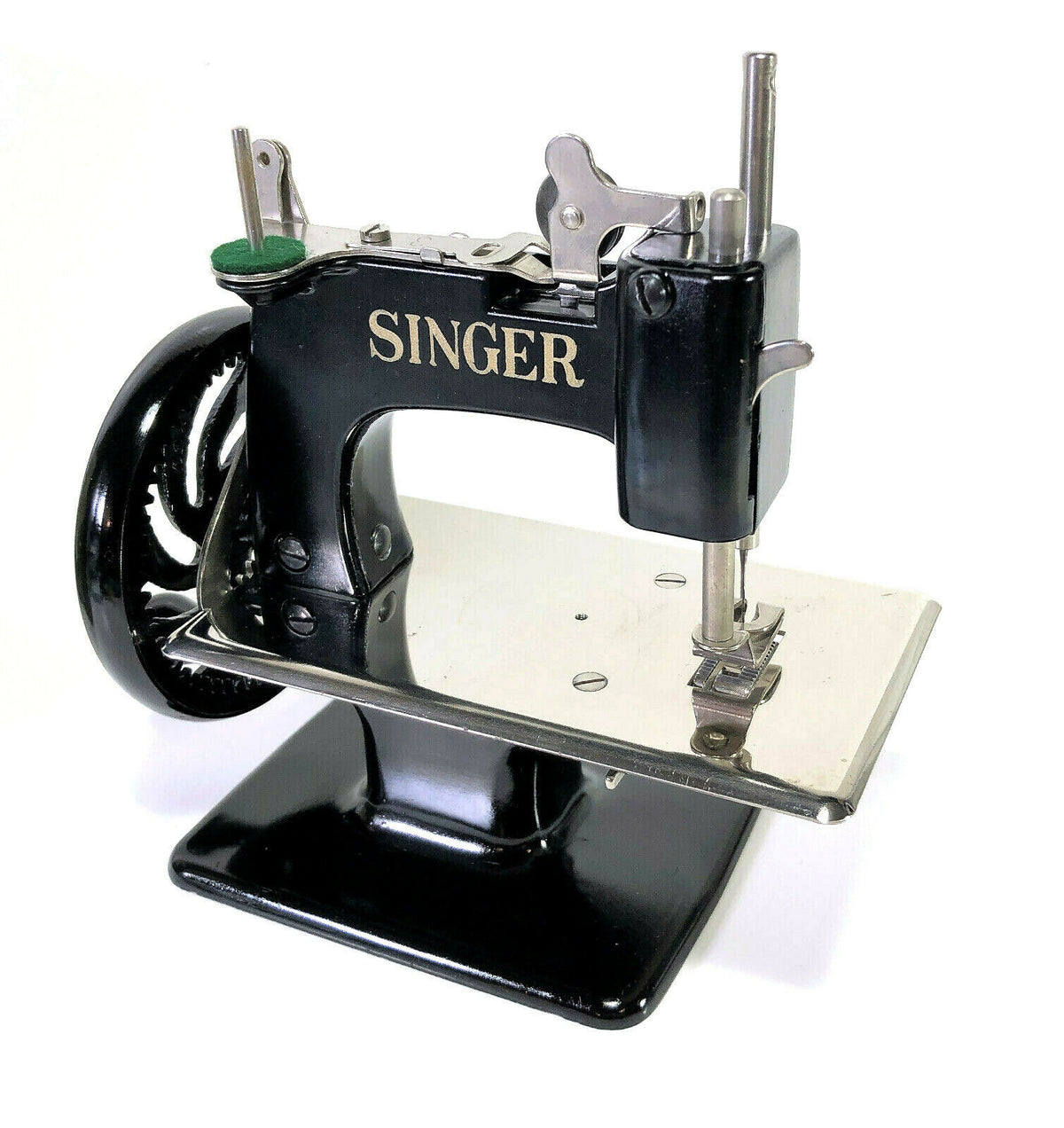 Vintage Singer Model 20 Sewhandy Child's Toy Hand Crank Sewing Machine ...