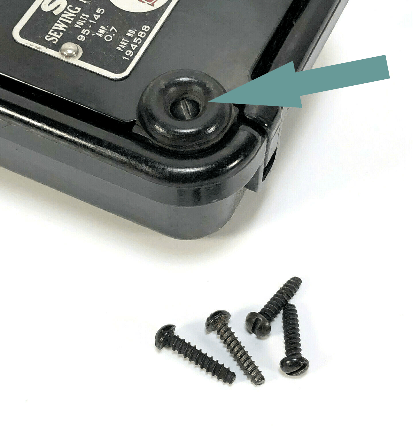 Singer Sewing Machine Bakelite Foot Pedal Controller Screws x4 Simanco 140099 - The Old Singer Shop