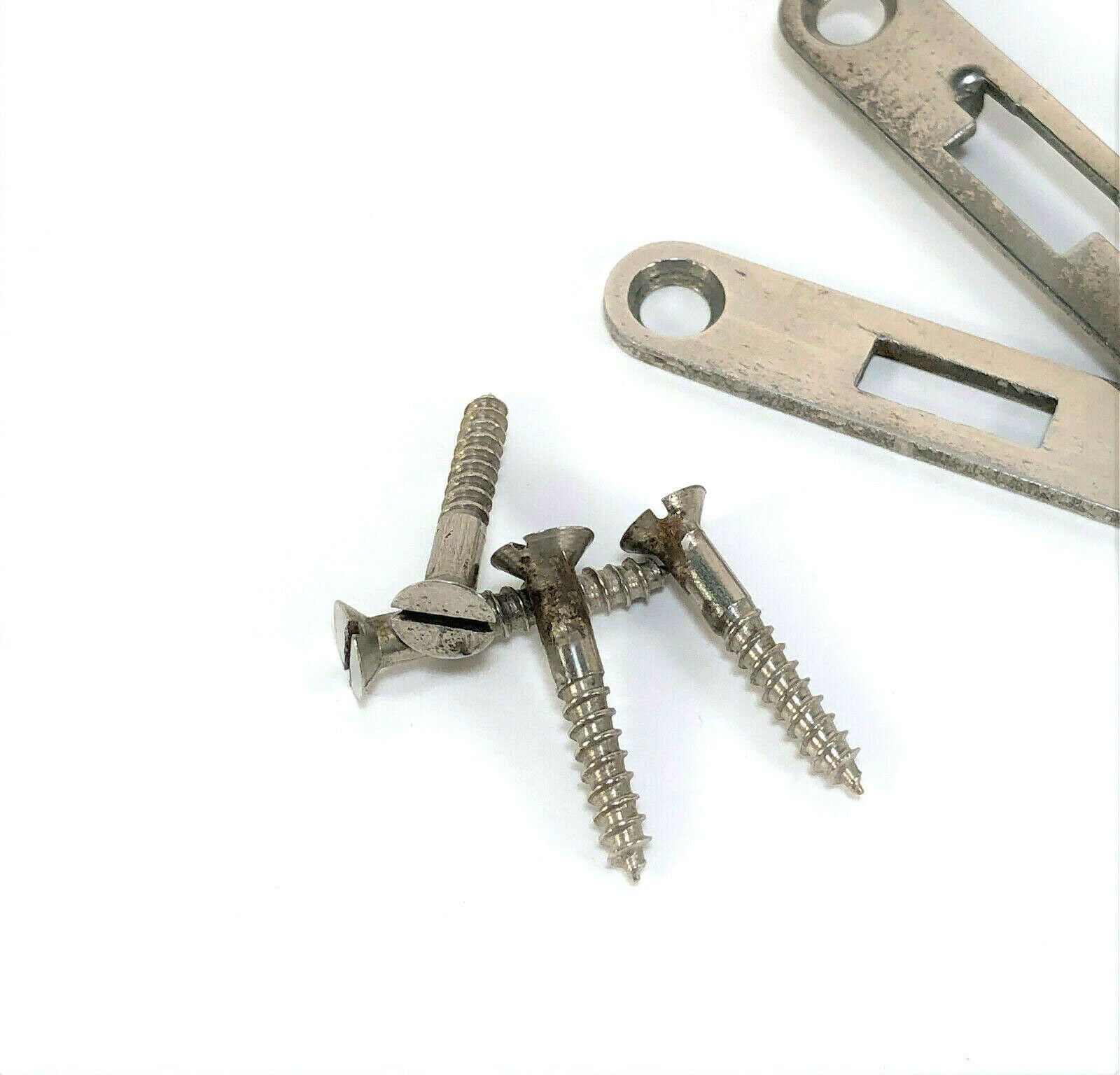 Singer Sewing Machine Bentwood Case Base Latch Plate Set Simanco 124517 87427 - The Old Singer Shop