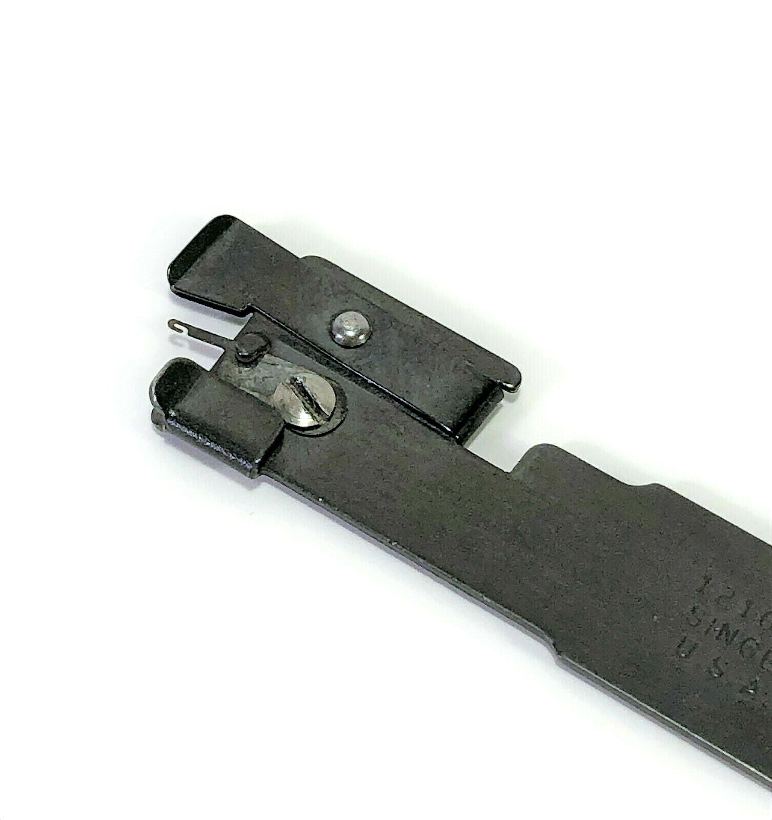 Singer Sewing Machine Blackside Universal Needle Threader Simanco 121632 - The Old Singer Shop