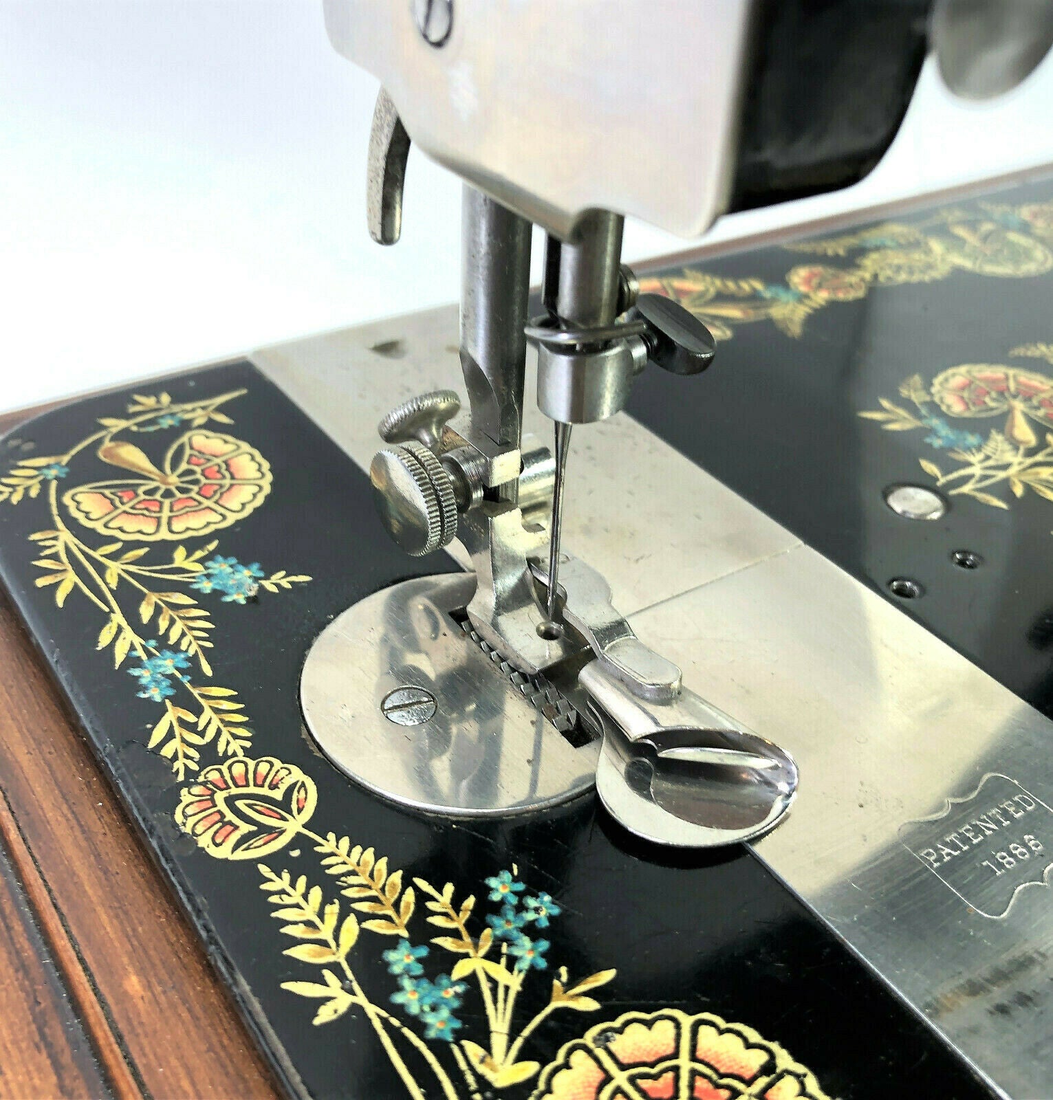 Early Singer Sewing Machine Low Shank Hemmer Foot Set Simanco 25533 Puzzle Box - The Old Singer Shop