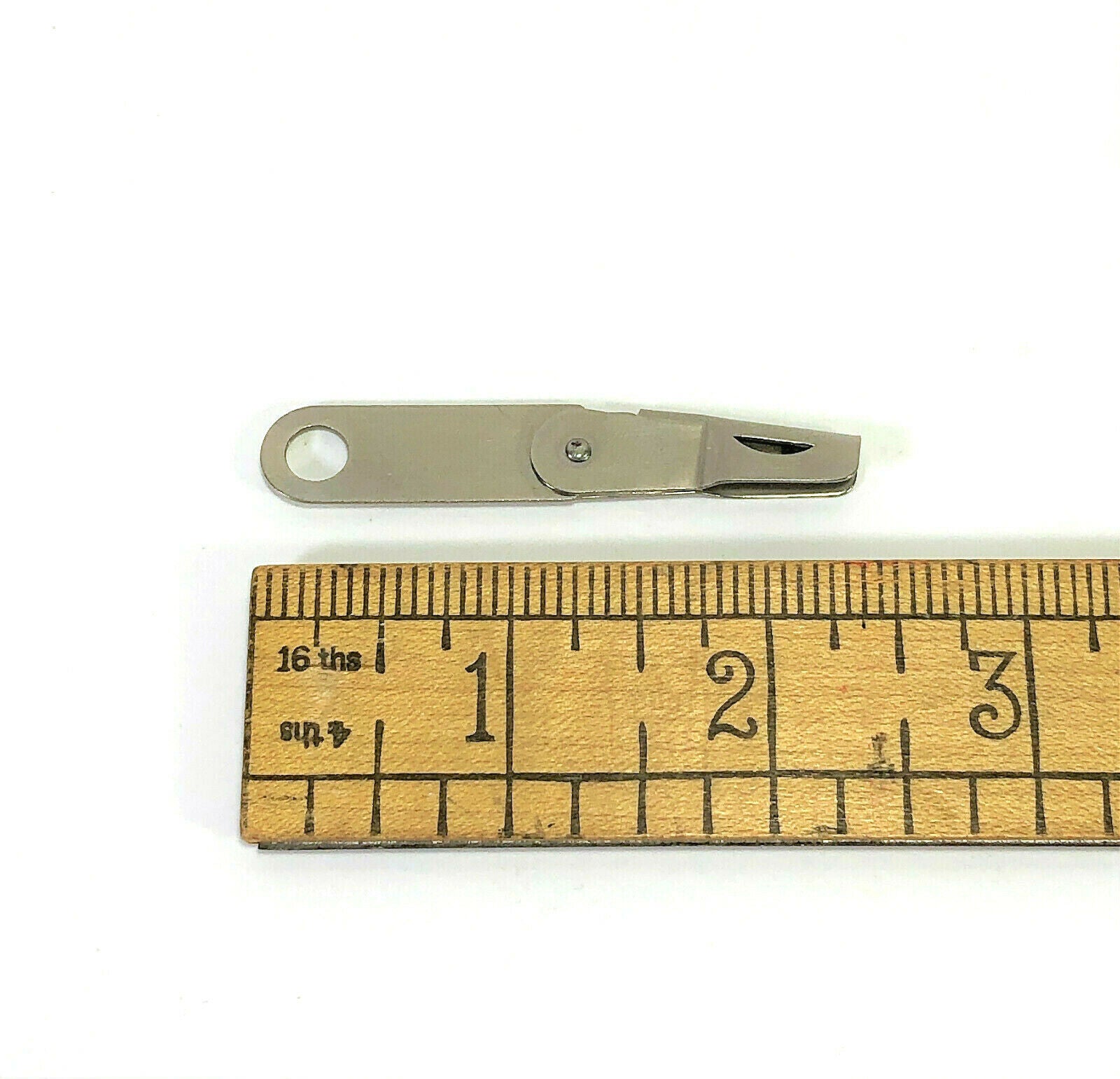 Rare Singer Sewing Machine Hooded Needle Threader Simanco 121845 - The Old Singer Shop