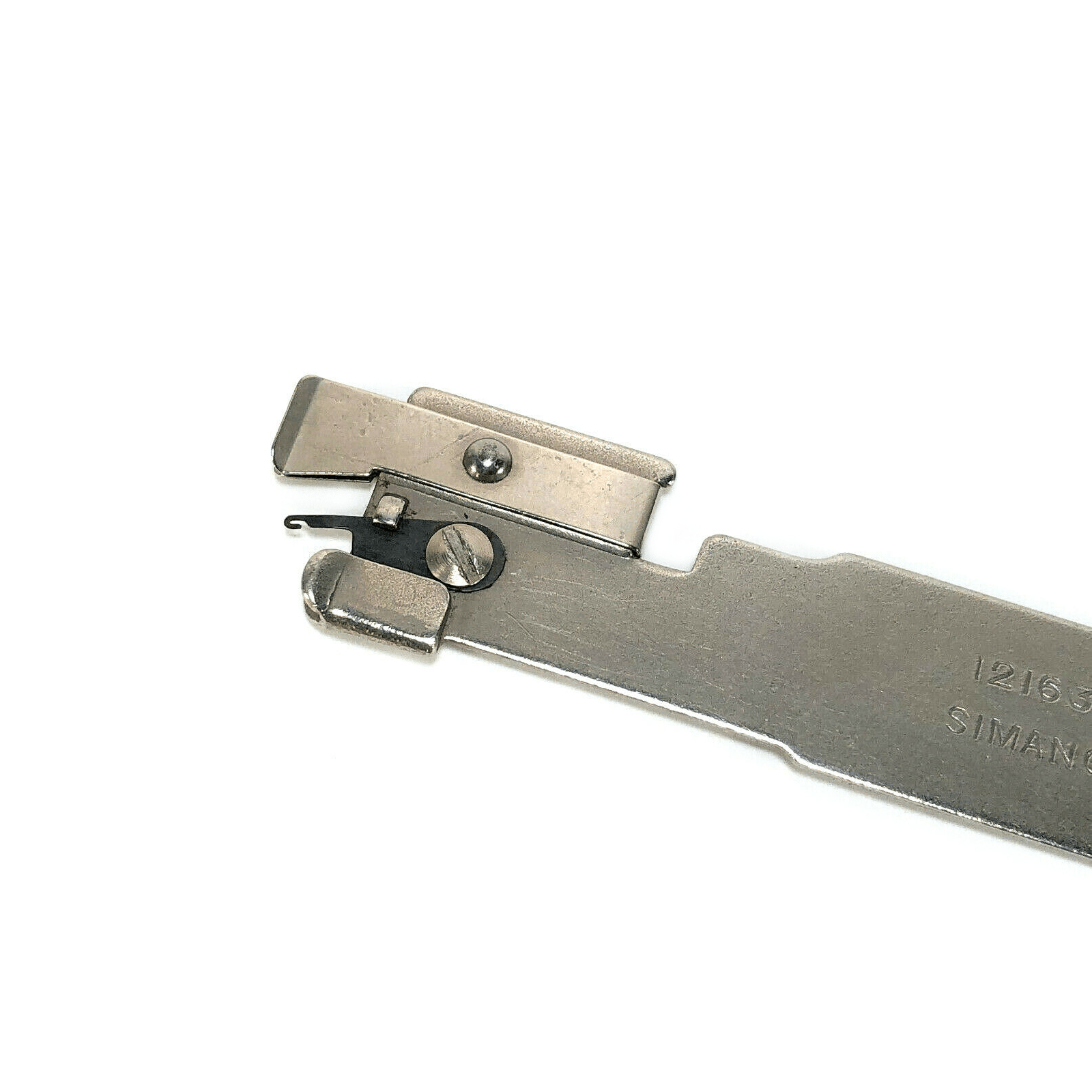 Singer Sewing Machine Universal Needle Threader w Instructions Simanco 121632 I - The Old Singer Shop