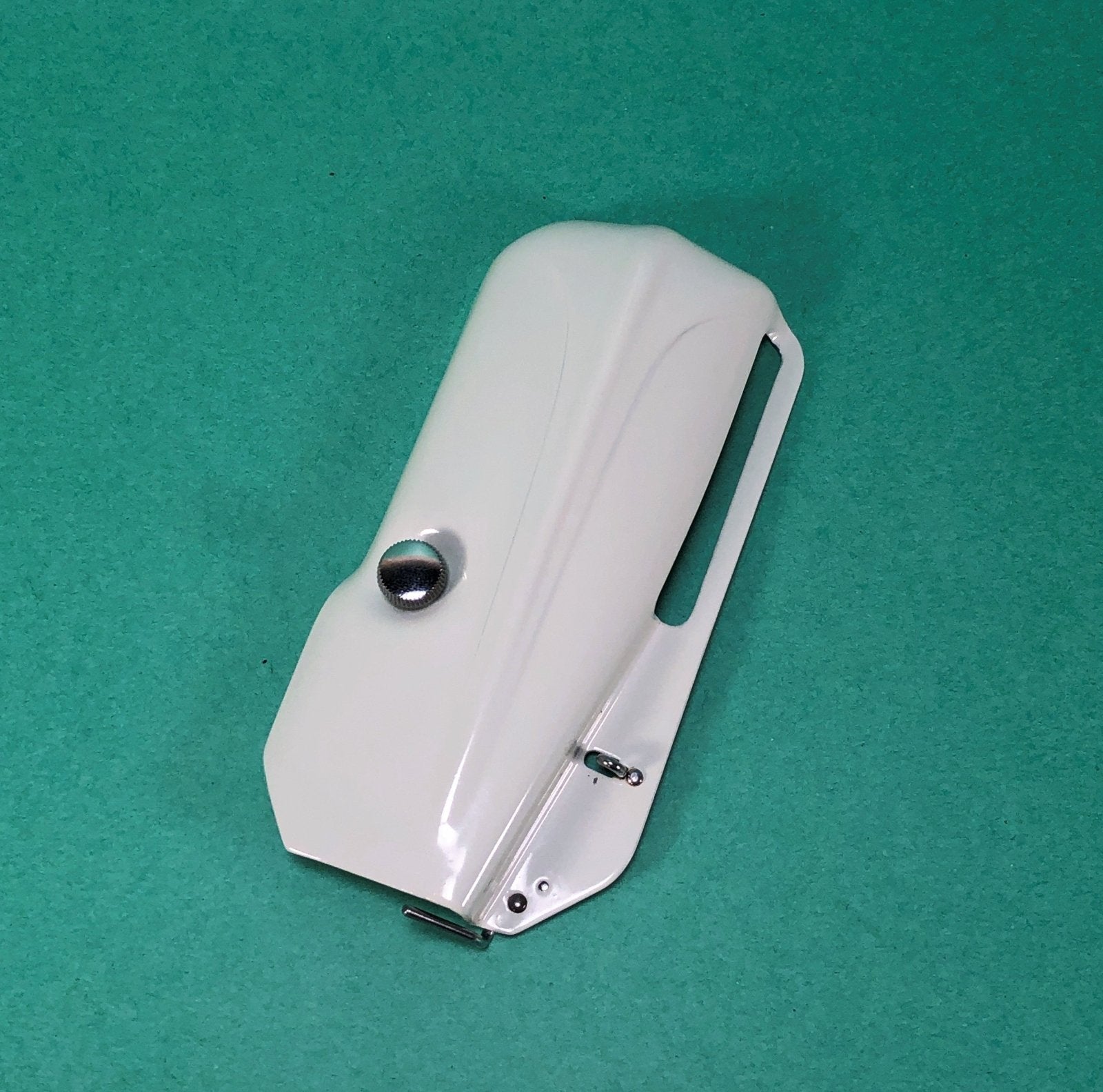 Singer White 221K Featherweight Side Face Plate Cover w Thumb Screw Simanco - The Old Singer Shop