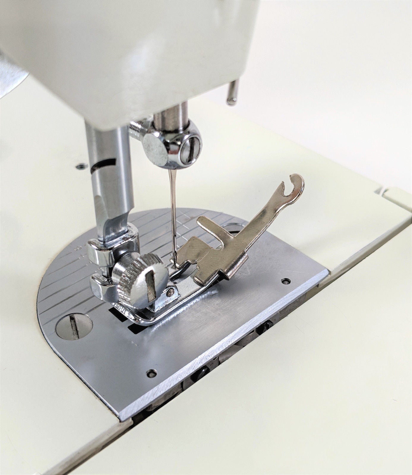 Vintage Sewing Machine Monogram Embroidery Braiding Guide Attachment - The Old Singer Shop